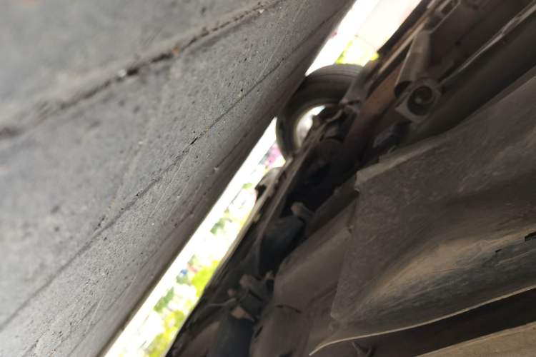 Used Jeep Cherokee 2016 2.0L Superior Edition Chassis Front Right