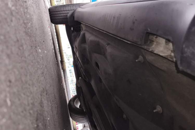 Used Jeep Cherokee 2016 2.4L Professional Edition Chassis Front Right