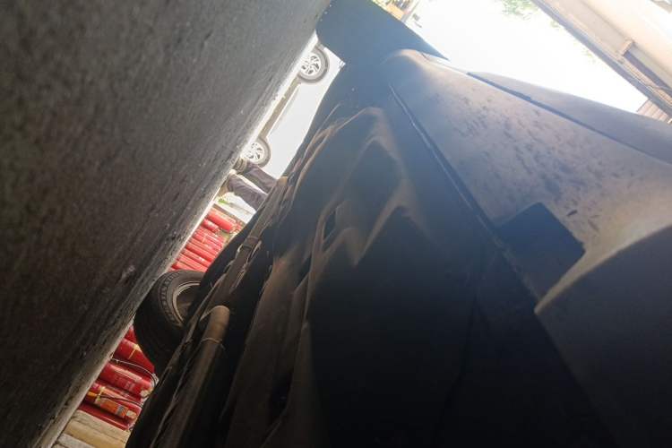 Used Jeep Cherokee 2016 2.0L Superior Edition Chassis Front Right