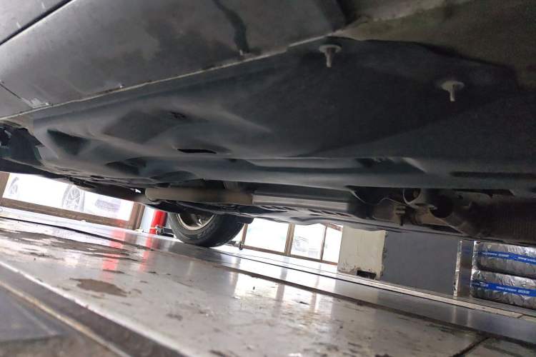 Used Jeep Cherokee 2016 2.4L All-in-One Edition Chassis Front Right