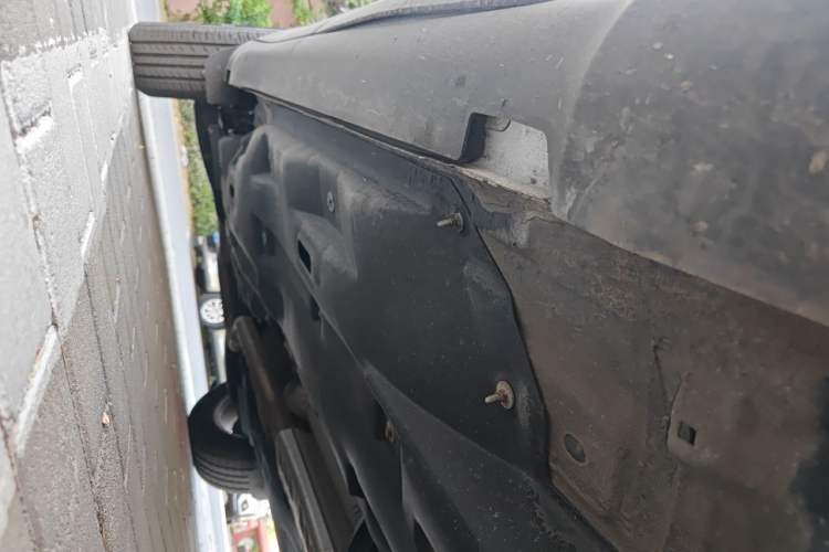 Used Jeep Cherokee 2016 2.4L Professional Smart Version Chassis Front Right