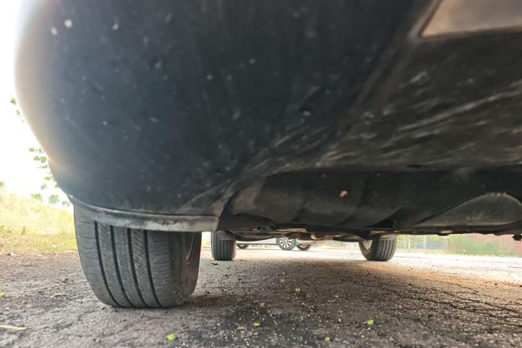 Used Jeep Cherokee 2016 2.4L Professional Edition Chassis Front Right