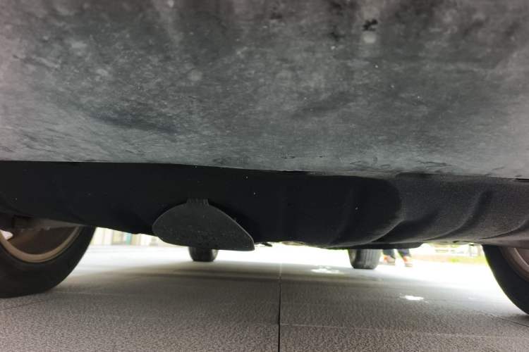Used Jeep Cherokee 2016 2.4L All-in-One Edition Chassis Front