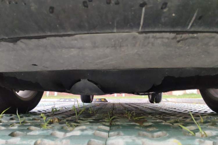Used Jeep Cherokee 2016 2.4L Leading Smart Version Chassis Front