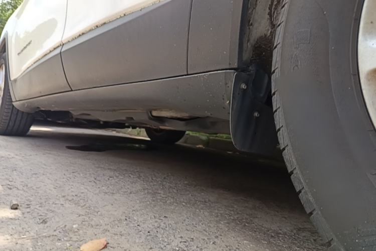 Used Jeep Cherokee 2016 2.4L Leading Edition Chassis Rear Left