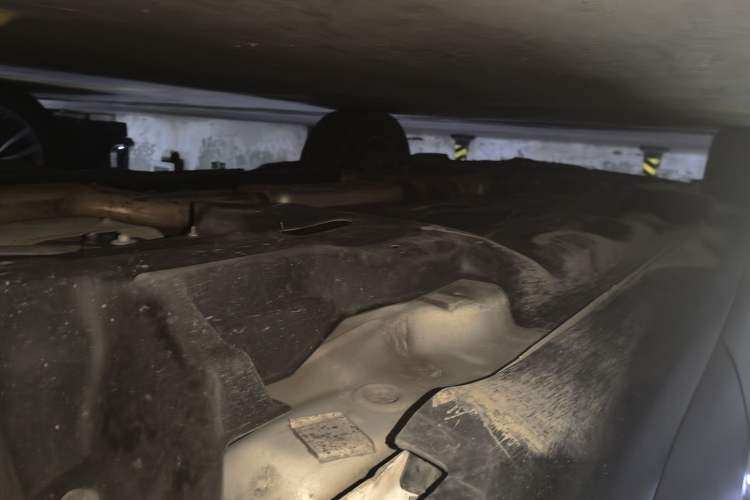 Used Jeep Cherokee 2016 2.4L Professional Smart Version Chassis Rear Left