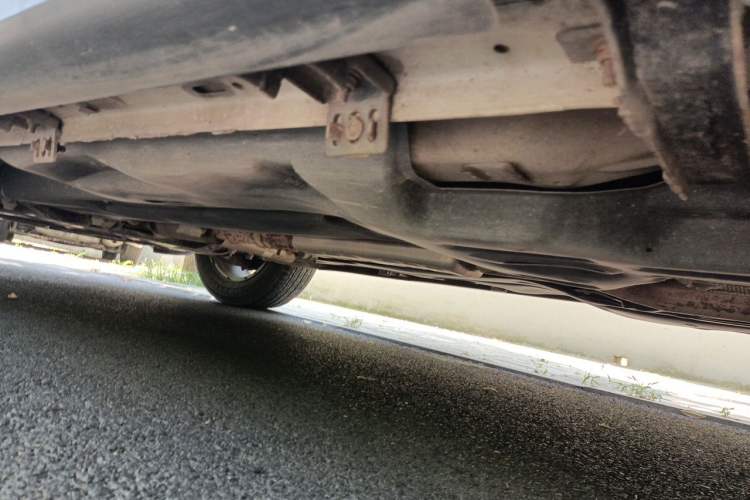 Used Jeep Cherokee 2016 2.4L Professional Smart Version Chassis Rear Left