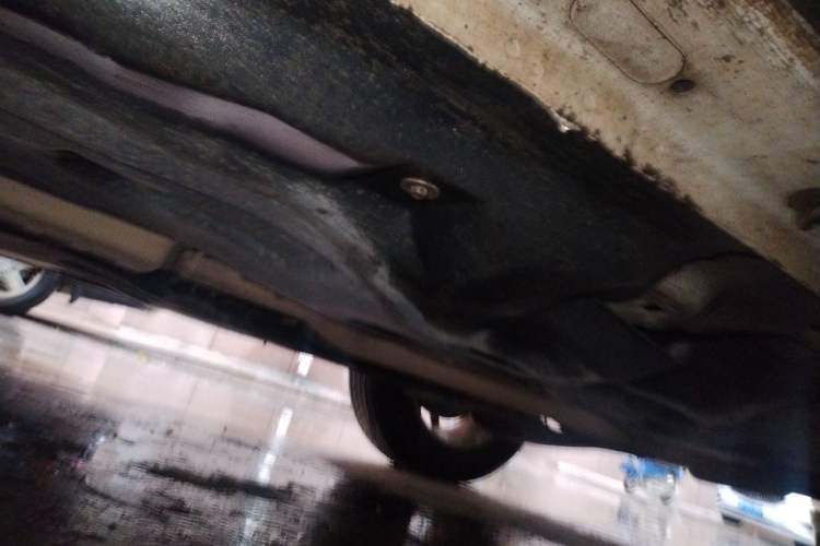 Used Jeep Cherokee 2016 2.4L Professional Edition Chassis Rear Left