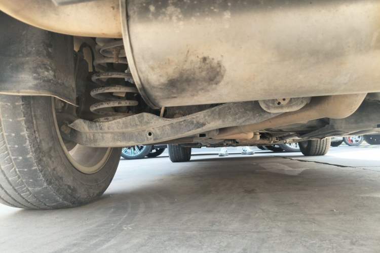 Used Jeep Cherokee 2016 2.0L Superior Edition Chassis Rear Left