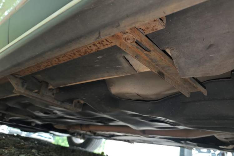 Used Jeep Cherokee 2016 2.0L Superior Edition Chassis Rear Left