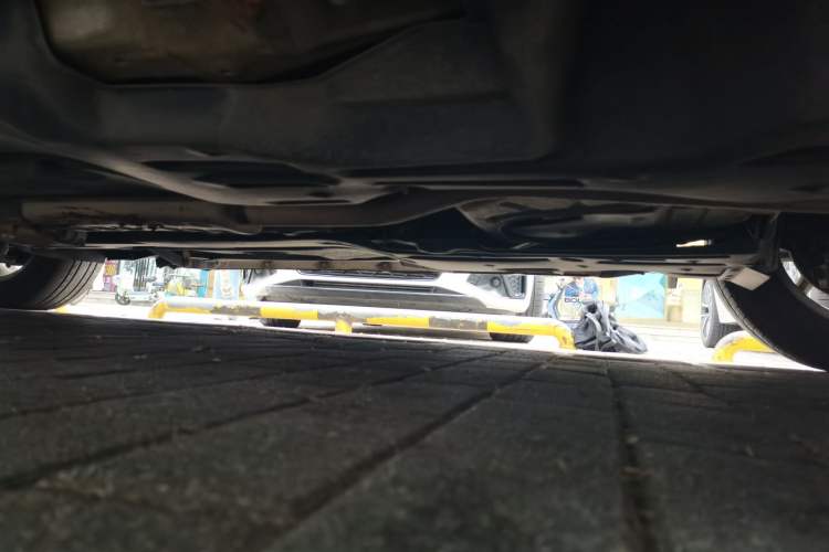Used Jeep Cherokee 2016 2.4L Leading Smart Version Chassis Rear Left