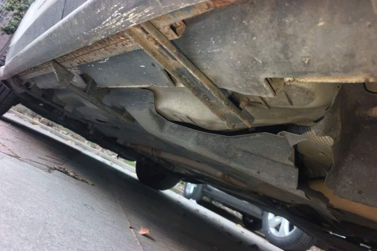 Used Jeep Cherokee 2016 2.0L Superior Edition Chassis Rear Left