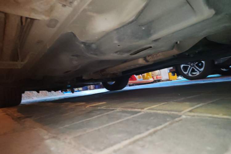 Used Jeep Cherokee 2016 2.4L Leading Smart Version Chassis Rear Left