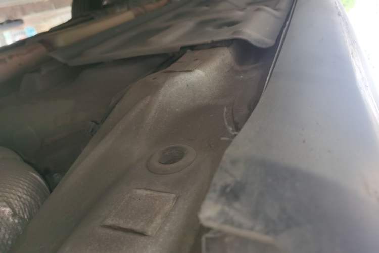 Used Jeep Cherokee 2016 2.4L Leading Edition Chassis Rear Left