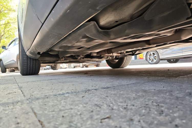 Used Jeep Cherokee 2016 2.0L Superior Edition Chassis Rear Left