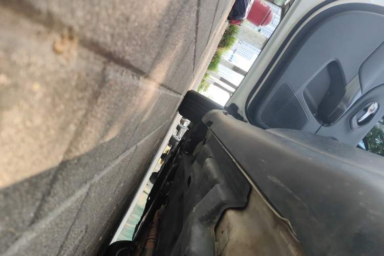 Used Jeep Cherokee 2016 2.0L Superior Edition Chassis Rear Left