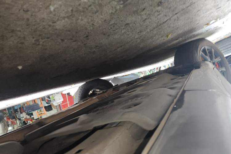 Used Jeep Cherokee 2016 2.4L Professional Smart Version Chassis Rear Left