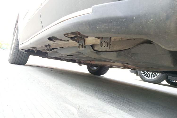 Used Jeep Cherokee 2016 2.4L Leading Edition Chassis Rear Left