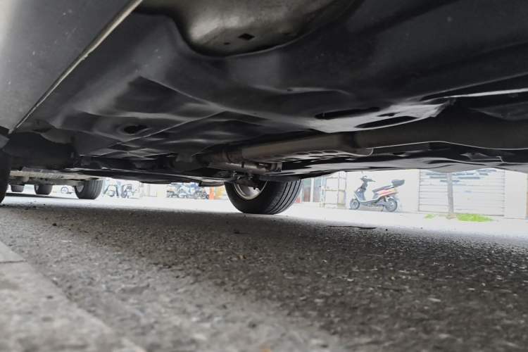 Used Jeep Cherokee 2016 2.4L Superior Edition Chassis Rear Left
