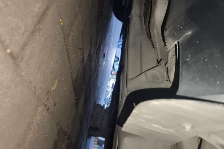 Used Jeep Cherokee 2016 2.0L Smart Version Chassis Rear Left