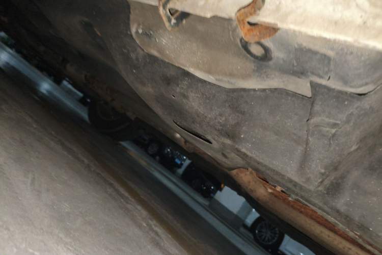 Used Jeep Cherokee 2016 2.4L Professional Smart Version Chassis Rear Left