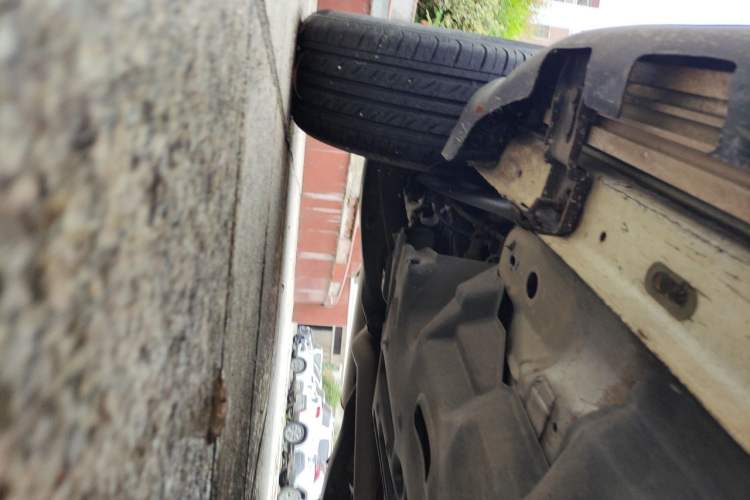 Used Jeep Cherokee 2016 2.0L Superior Edition Chassis Rear Right