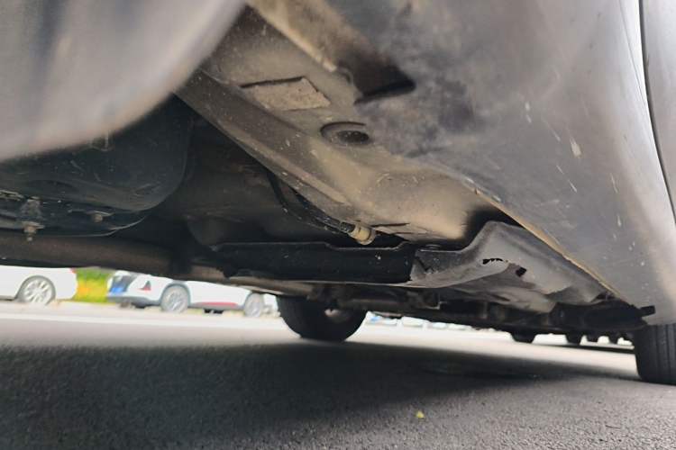 Used Jeep Cherokee 2016 2.4L Leading Edition Chassis Rear Right