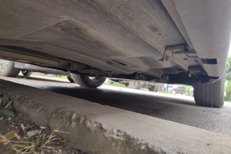 Used Jeep Cherokee 2016 2.0L Superior Edition Chassis Rear Right