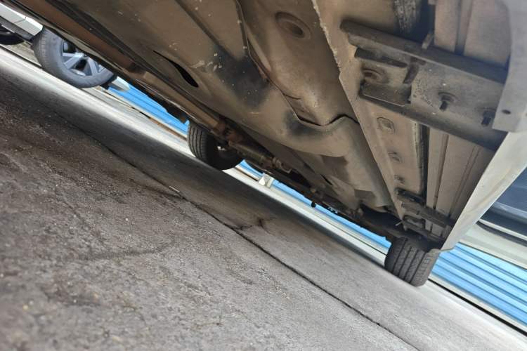 Used Jeep Cherokee 2016 2.4L Leading Edition Chassis Rear Right