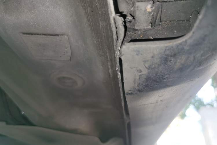 Used Jeep Cherokee 2016 2.4L Leading Edition Chassis Rear Right