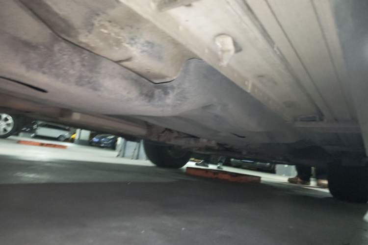 Used Jeep Cherokee 2016 2.4L Professional Edition Chassis Rear Right