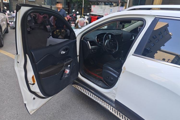 Used Jeep Cherokee 2016 2.4L Leading Edition Driver Seat