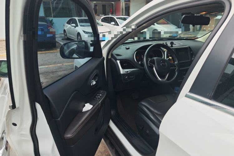 Used Jeep Cherokee 2016 2.4L Leading Smart Version Driver Seat