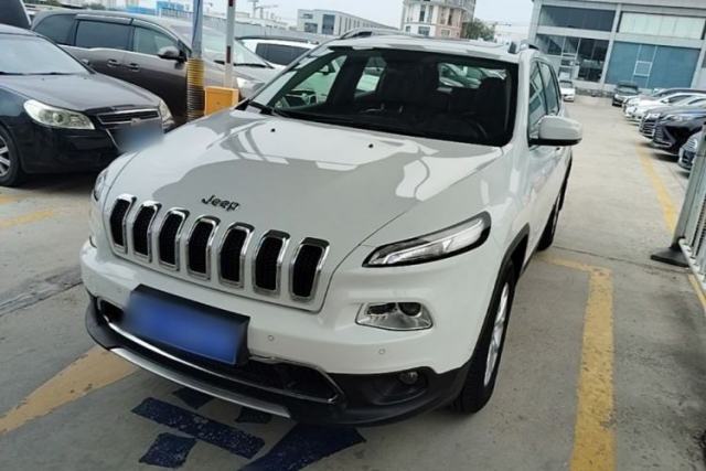 Used Jeep Cherokee 2016 2.4L Professional Smart Version