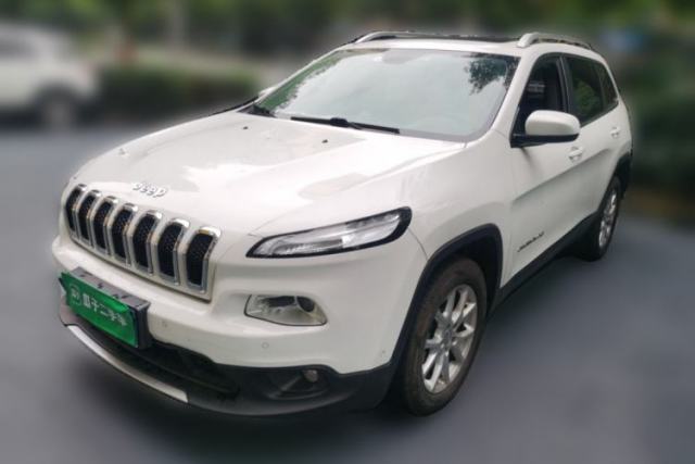 Used Jeep Cherokee 2016 2.0L Superior Edition