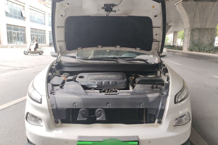 Used Jeep Cherokee 2016 2.4L Leading Smart Version Engine Bay