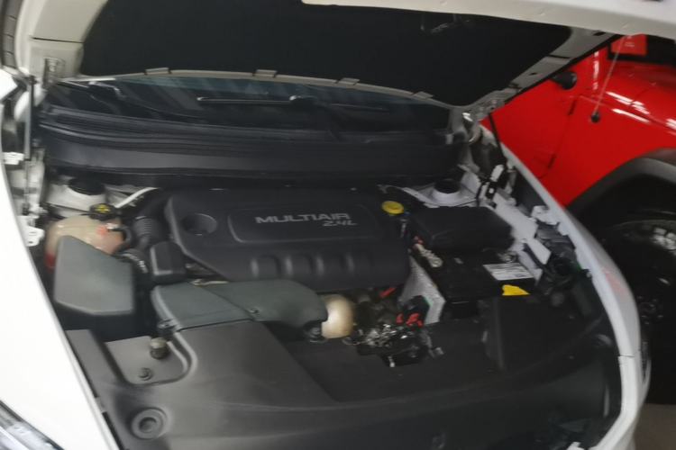 Used Jeep Cherokee 2016 2.4L Professional Edition Engine Bay