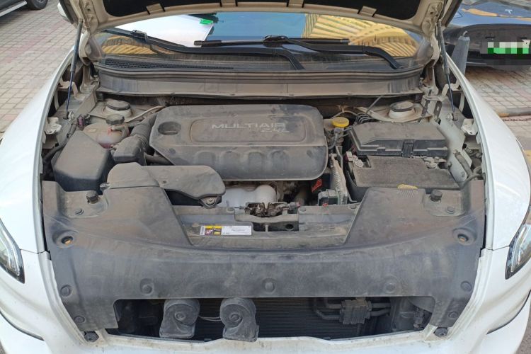 Used Jeep Cherokee 2016 2.4L Leading Edition Engine Bay