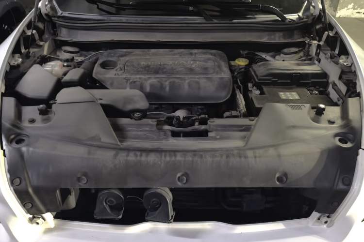 Used Jeep Cherokee 2016 2.4L Professional Smart Version Engine Bay