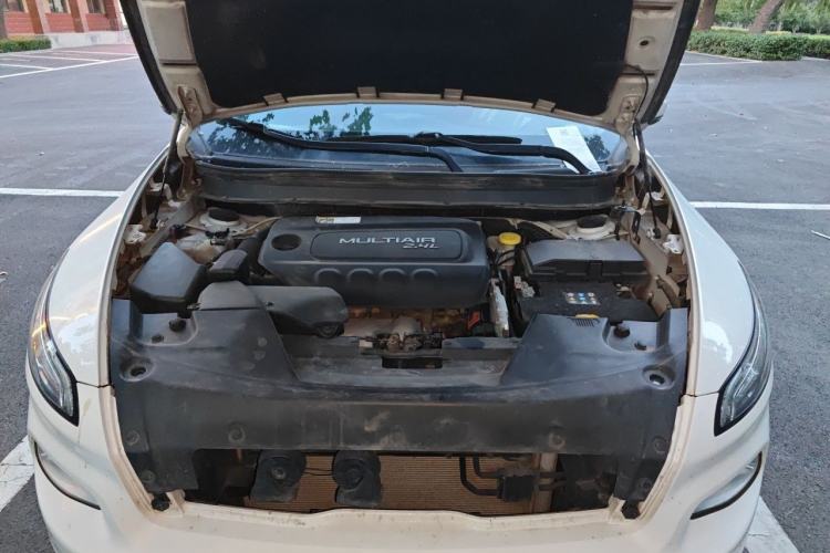 Used Jeep Cherokee 2016 2.4L Leading Edition Engine Bay