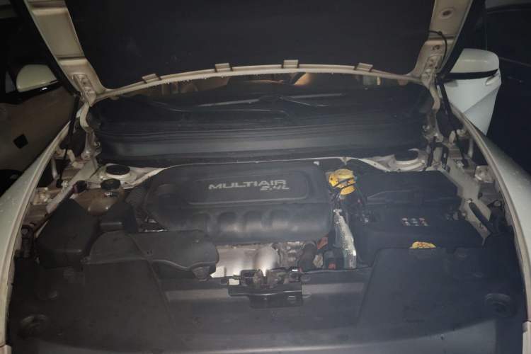 Used Jeep Cherokee 2016 2.4L Professional Smart Version Engine Bay
