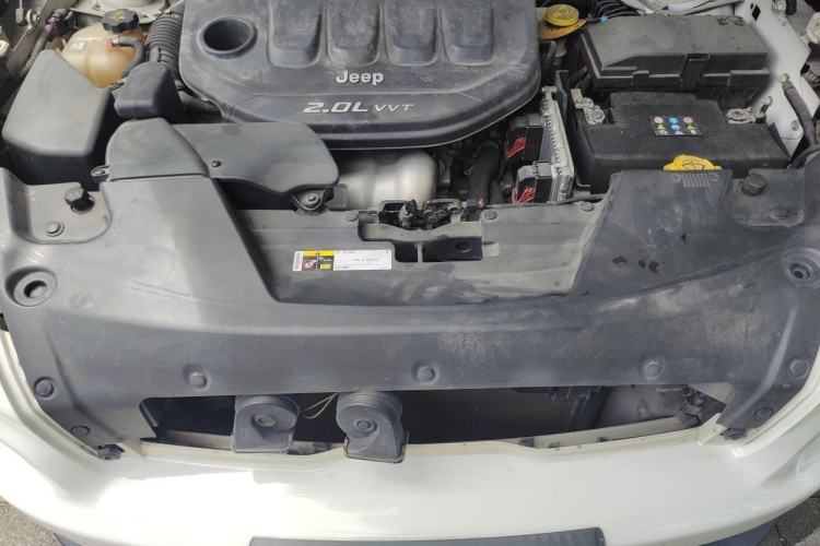 Used Jeep Cherokee 2016 2.0L Smart Version Engine Bay