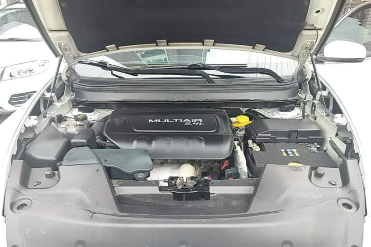 Used Jeep Cherokee 2016 2.4L Professional Smart Version Engine Bay