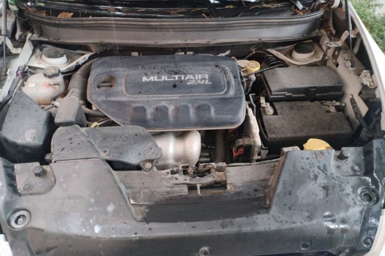 Used Jeep Cherokee 2016 2.4L Professional Edition Engine Bay