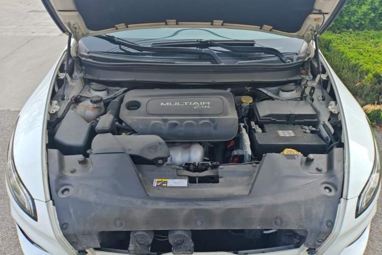 Used Jeep Cherokee 2016 2.4L Leading Smart Version Engine Bay