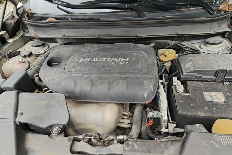 Used Jeep Cherokee 2016 2.4L Professional Edition Engine Bay