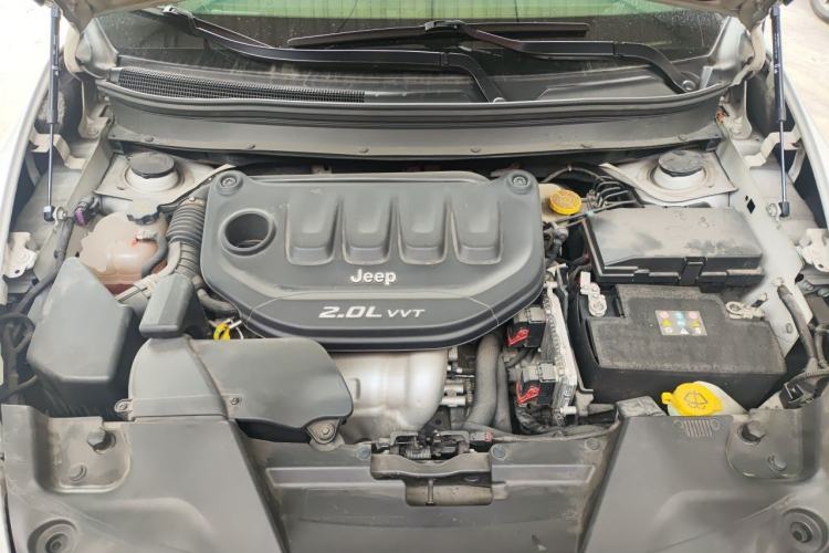 Used Jeep Cherokee 2016 2.0L Leading Edition Engine Bay