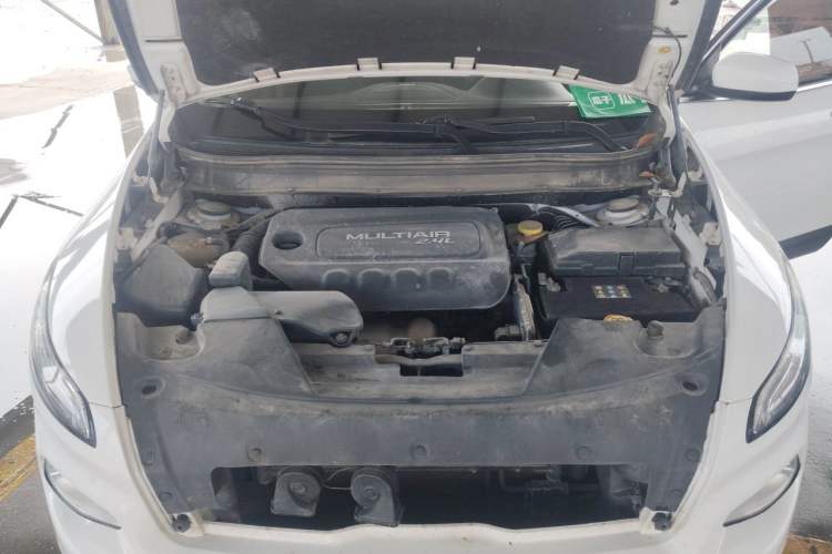 Used Jeep Cherokee 2016 2.4L Leading Edition Engine Bay