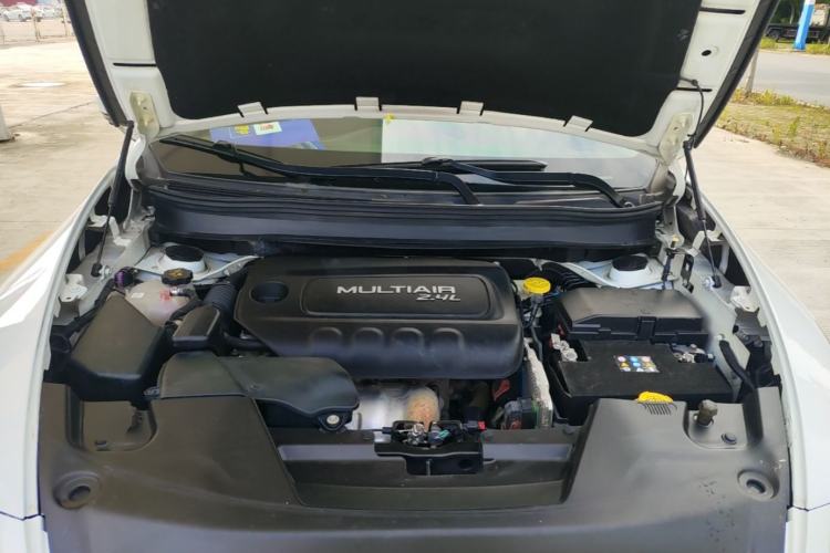 Used Jeep Cherokee 2016 2.4L Leading Edition Engine Bay