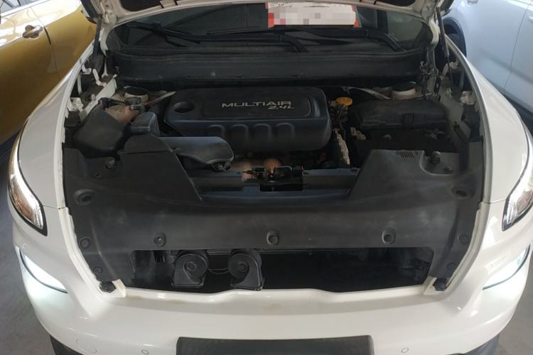 Used Jeep Cherokee 2016 2.4L 75th Anniversary Edition Engine Bay